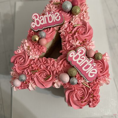 14” Letter/Number Cakes 