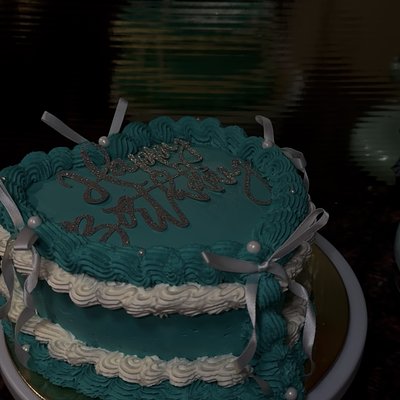8" 2 Layer Heart Cake 
