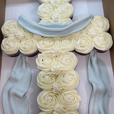 Custom Cupcake Cake