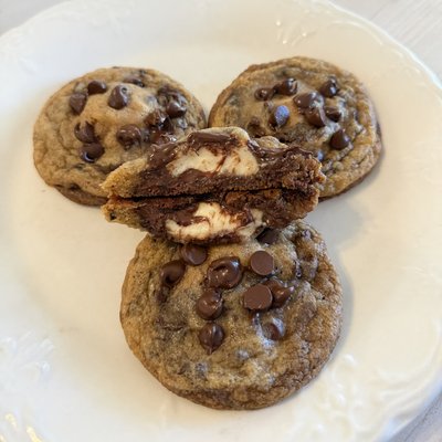 Brown Butter Chocolate Chip Cheesecake Cookies