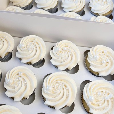 Vanilla Cupcakes 