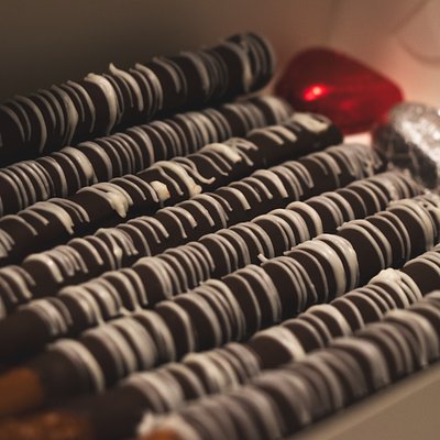Chocolate Covered Pretzels 