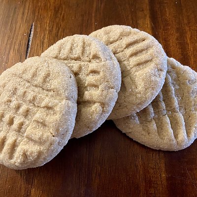 Peanut Butter Cookies - 12 Count