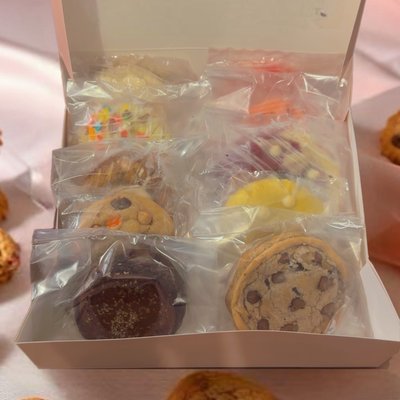 Dozen Cookie Box