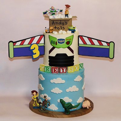 Regular Tiered Cake: 6 in + 8 in (Round Shaped)