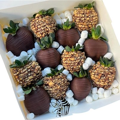 Milk Chocolate & Peanuts 