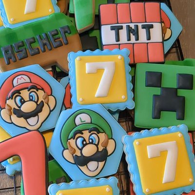 Custom Decorated Cookies - LEVEL 4 