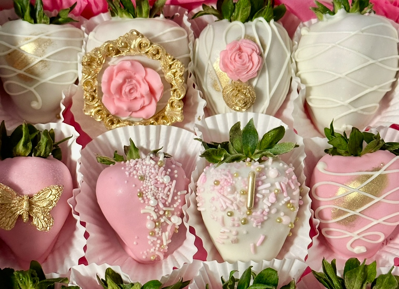 8 Gourmet Plain Dipped Strawberries 