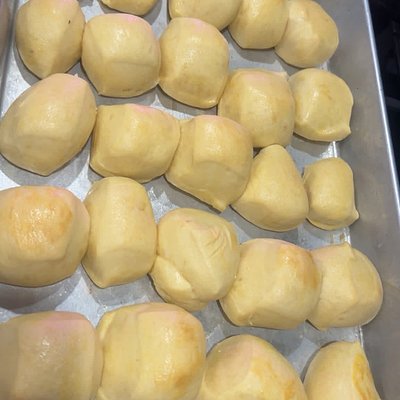 12 Hawaiian Dinner Rolls 