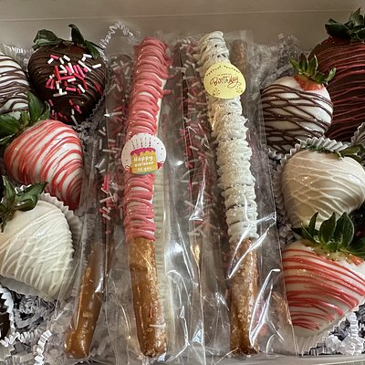 Birthday Box Strawberries & Gourmet Pretzels 