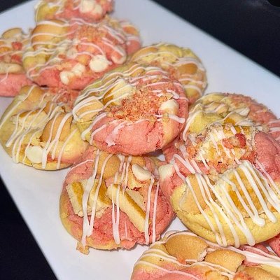 Strawberry Banana White Chocolate Chip Cookies 