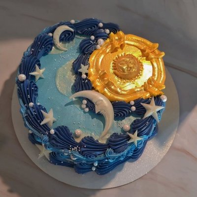 CUSTOM CAKE ✨️