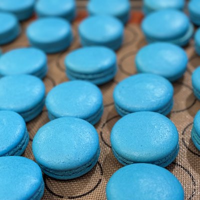 The French Vanilla macaron (dozen) 