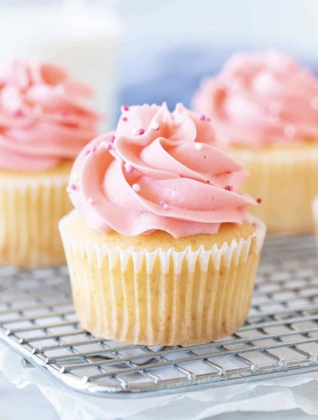 Erminia’s Buttercream Cupcakes 