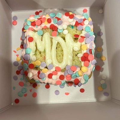 Mini Cakes (batches of 10)