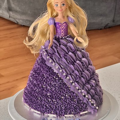 Doll Cake 