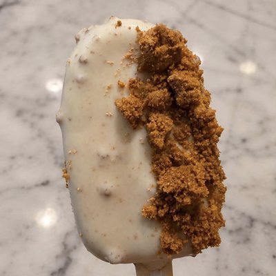 Biscoff Cakesicle 