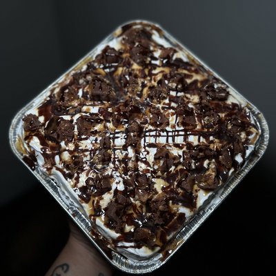 Snickers Cake