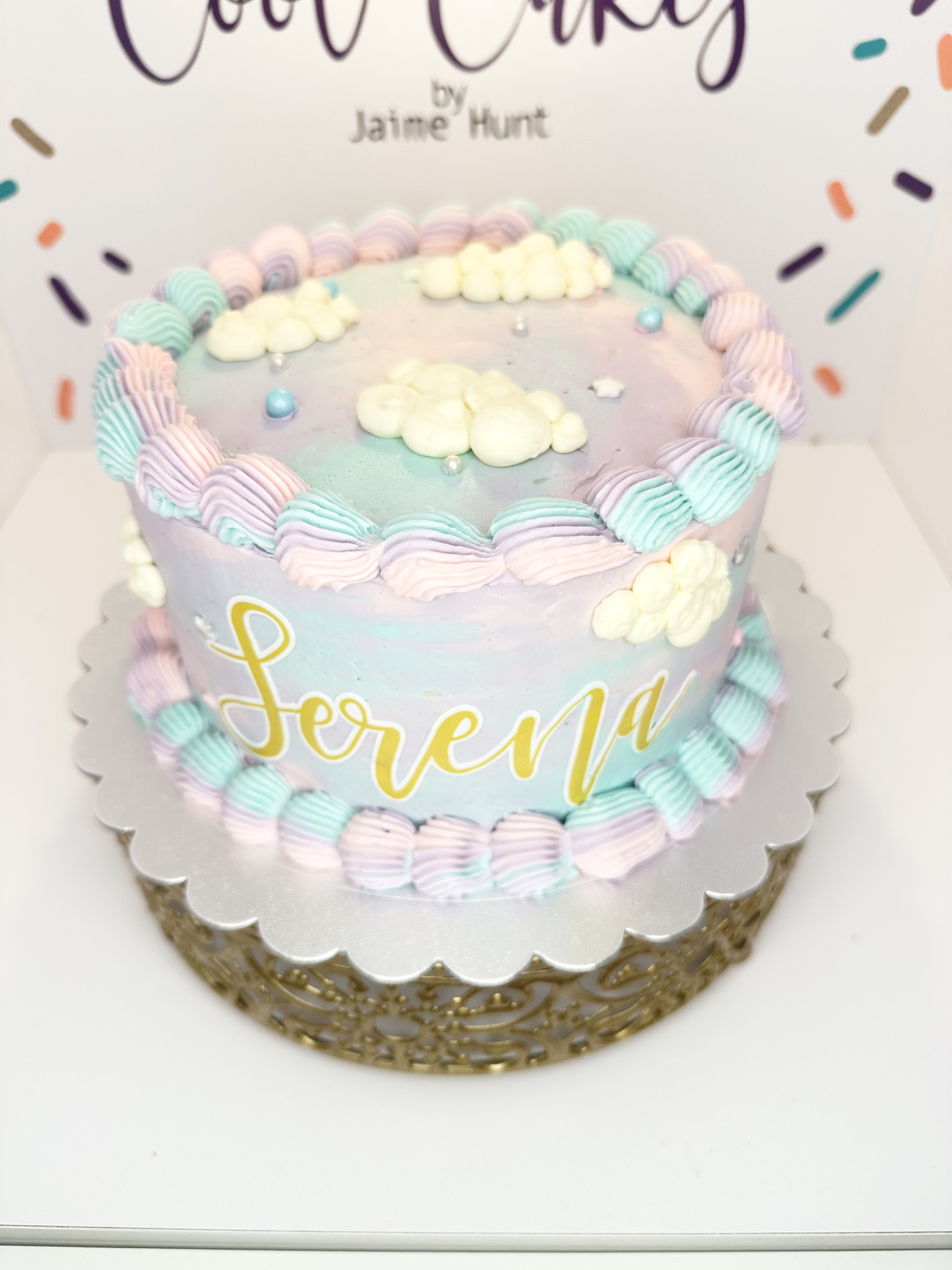 7” Round 2 Layer Cake Serves 14-16