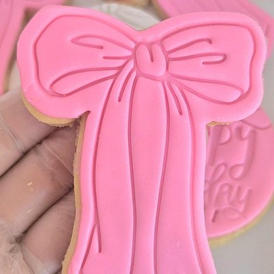 Happy Birthday Bow Theme