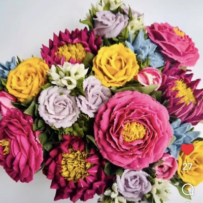Hilda Florals