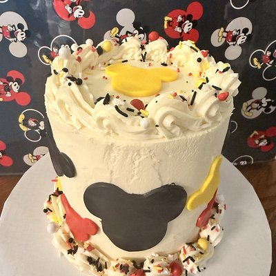 Custom: Special Occasion Cakes 