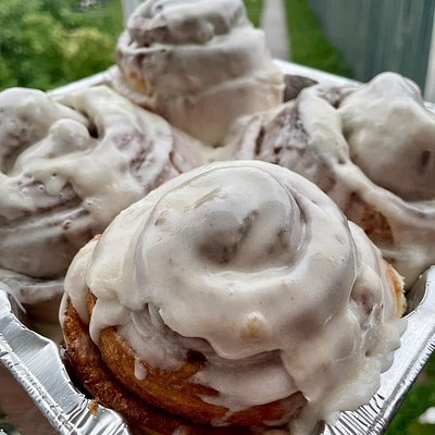 4 Pack cinnamon Roll 