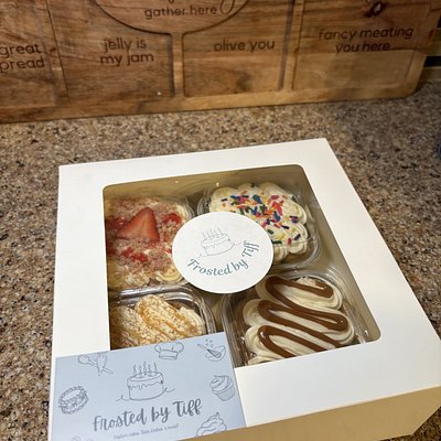 TIFFS Tres leches 4 Box🩵