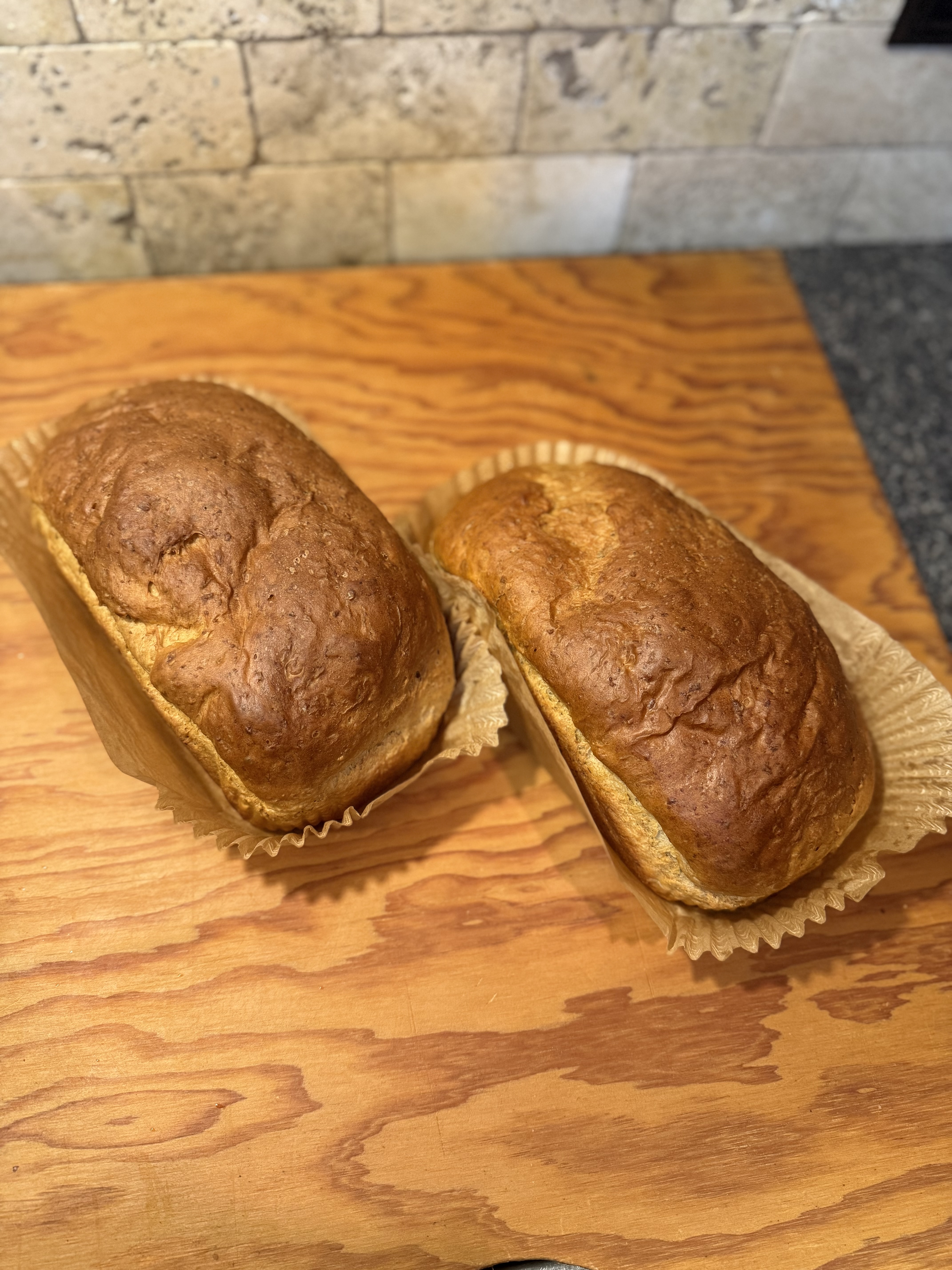 Oatmeal Molasses Bread (1 Loaf) 