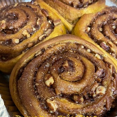 Pumpkin Pecan Rolls With Caramel Glaze