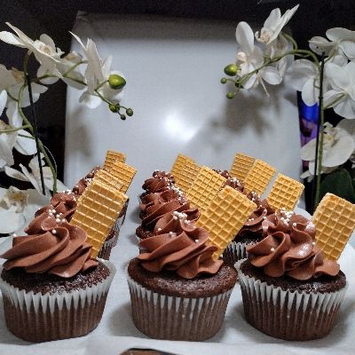 6 Chocolate Wafer Cupcake