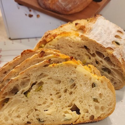 Dill Pickle And Cheddar Sourdough Bread 
