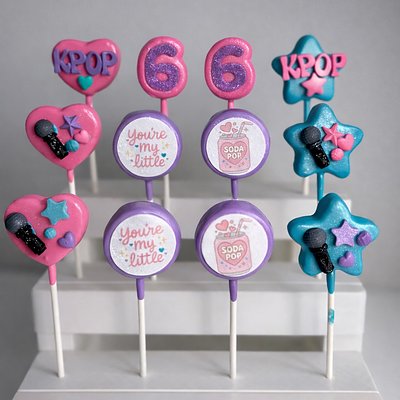 Cake Pops With Design