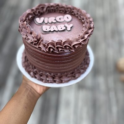 Custom cakes 6 inch round