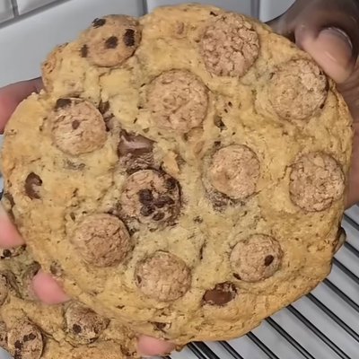Cookie Crisp Chocolate Chip Cookies