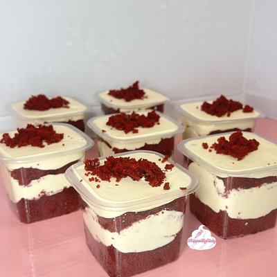 Red Velvet Cake Cup
