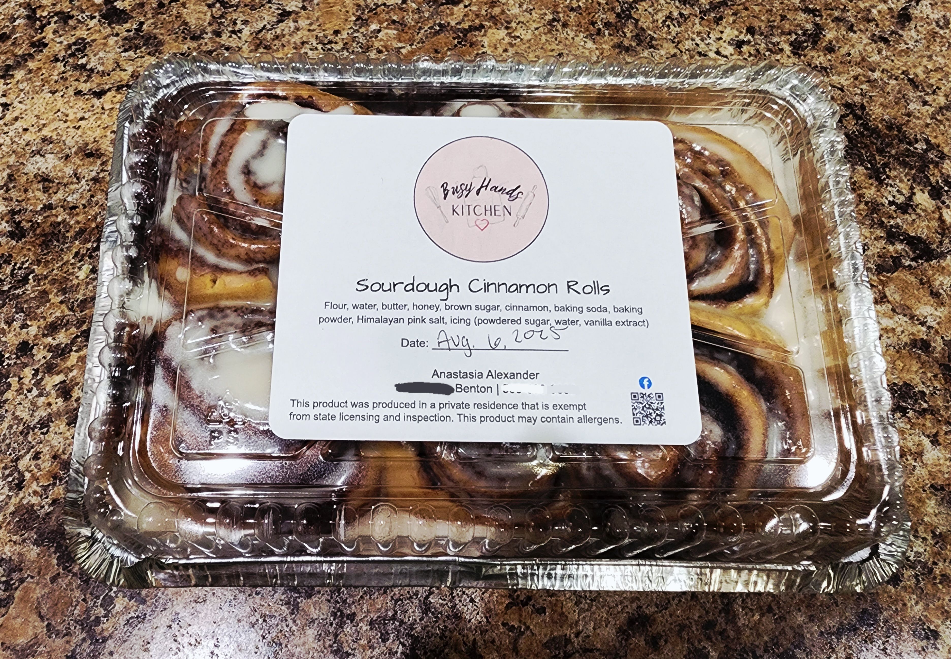 Cinnamon Rolls w/Vanilla Maple Icing