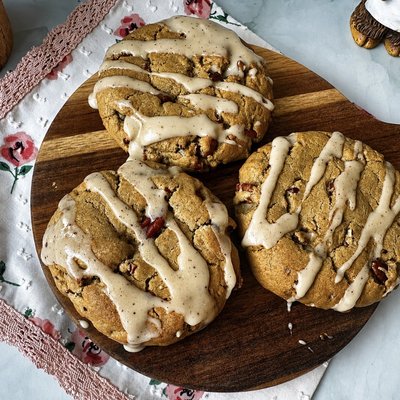 Maple Brown Sugar Pecan Cookie (1/2 Dozen) 