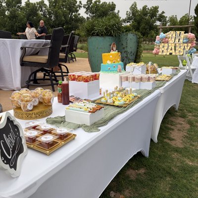 100 Guest Treat Table Package