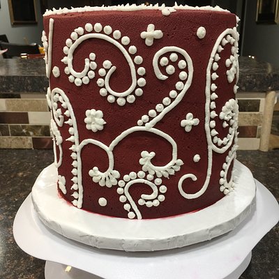 Classy Cake. Vanilla W/Buttercream Frosting 8” Feeds 15-24 Ppl
