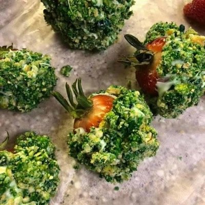 Half Dozen Bud Berries w Wafer Cookie Coating