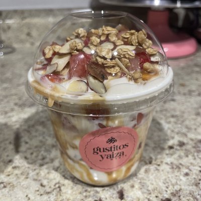 Fresas Con Crema 10oz