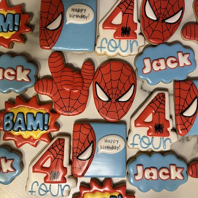 12 Sugar Cookies With Royal Icing