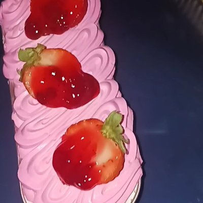 Strawberry Mini Cake