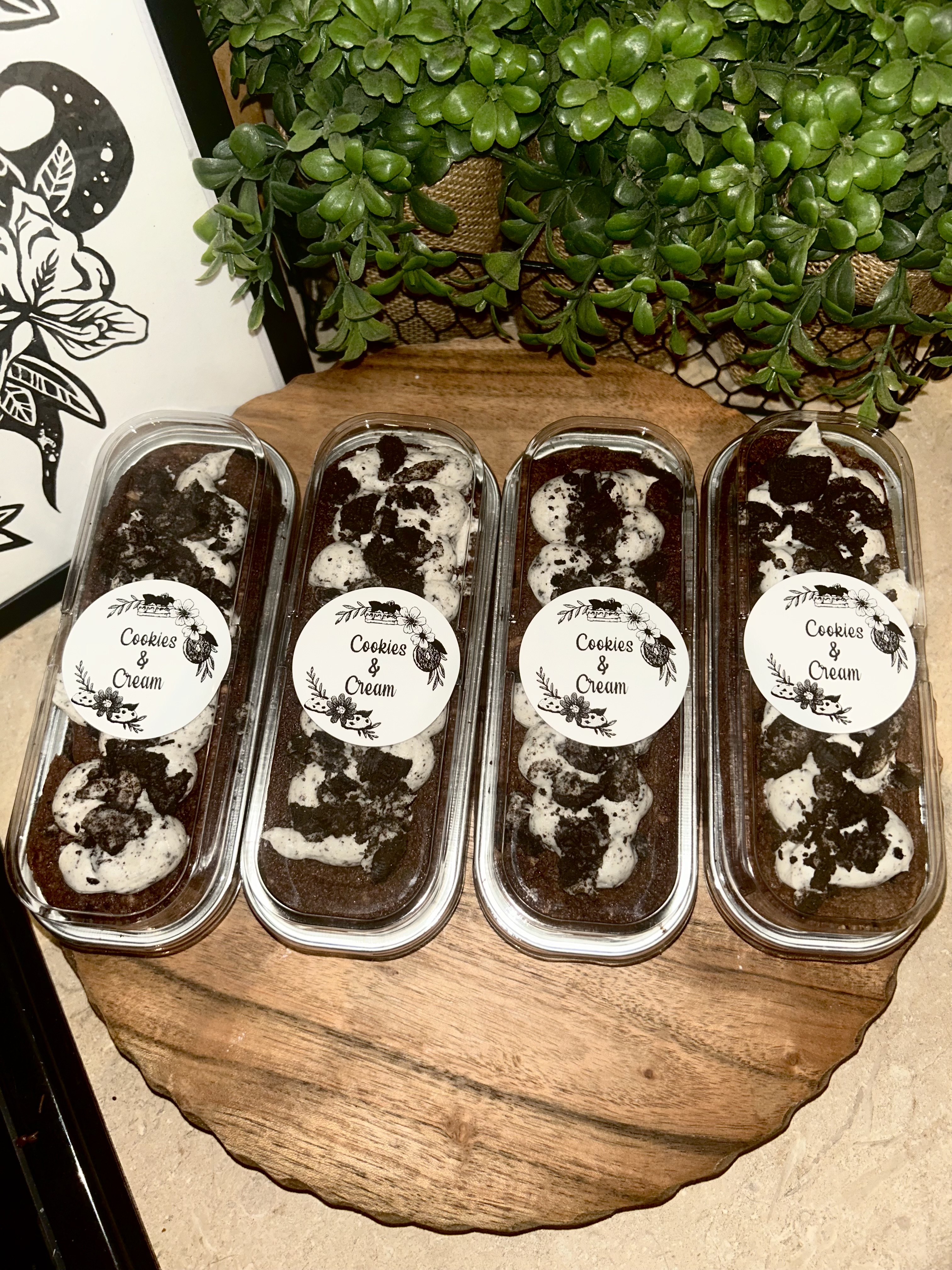 Cookies & Cream Mini Cake