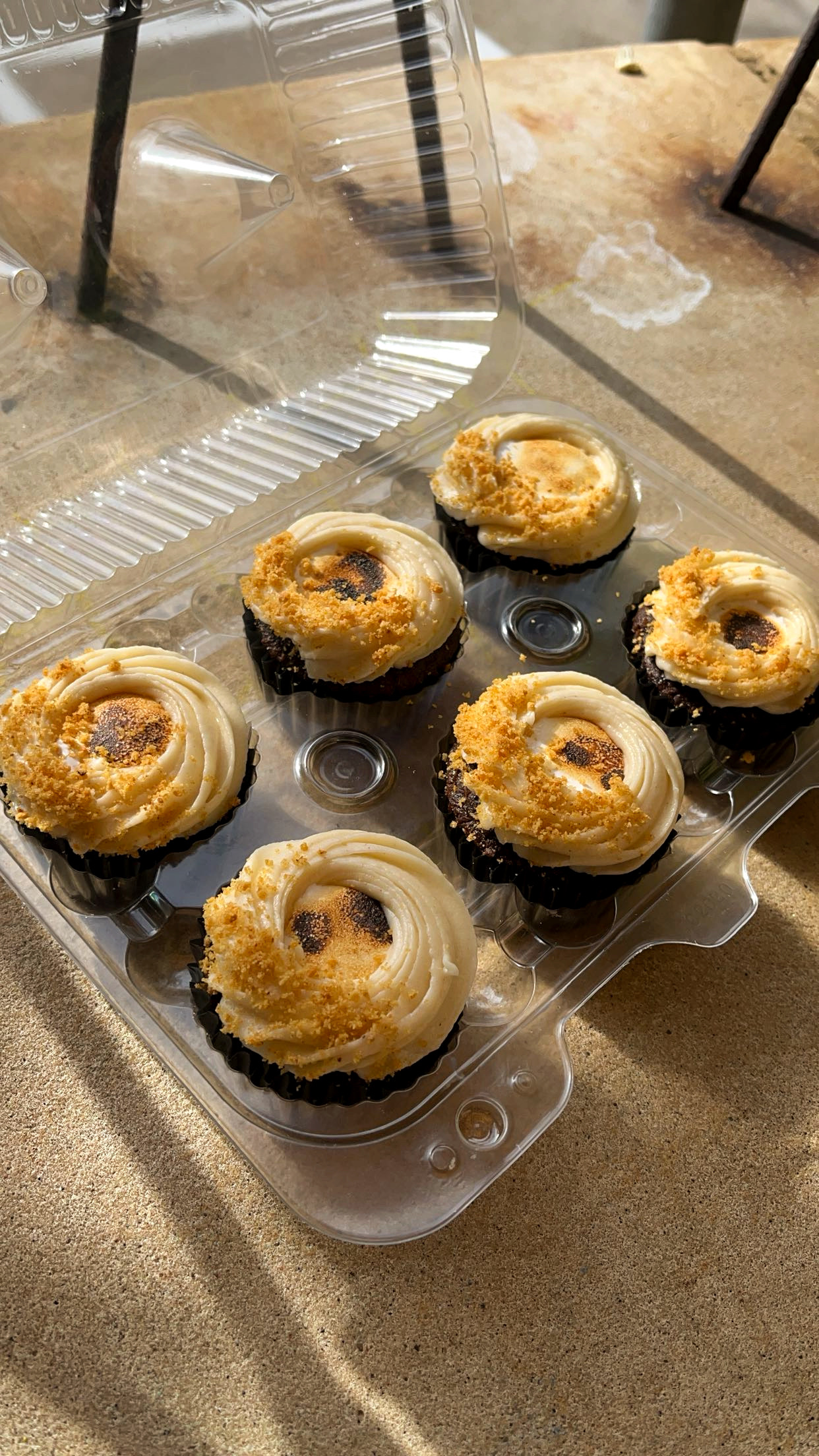Half Dozen Cupcakes (Regular Size)