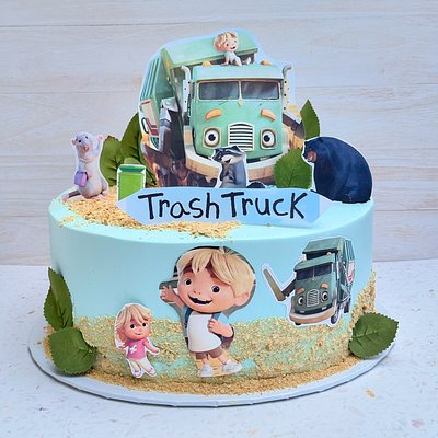 14” Cake (60/65 People)