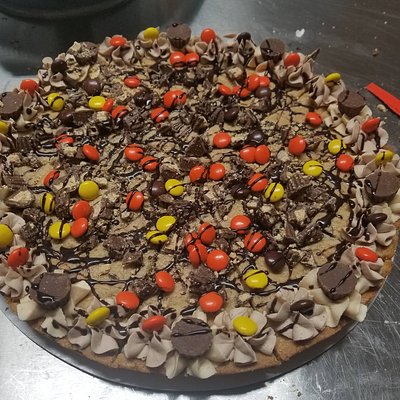 12” Round Cookie Cake Specialty Flavor Toppings
