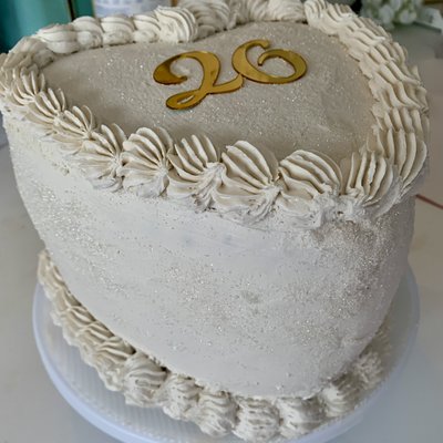 Heart Cake - 4 Layer-10 Inch - Vanilla, Red Velvet, Chocolate Or Lemon