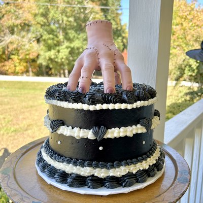 Spooky Party Cake
